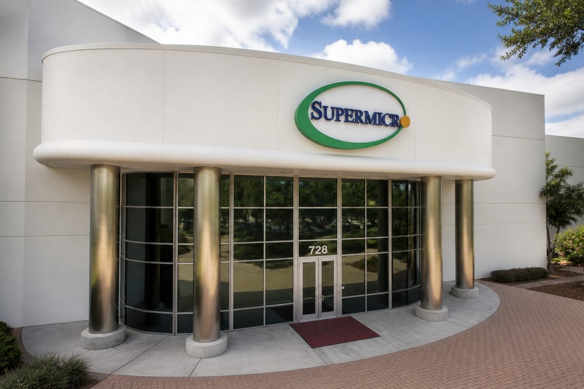 Super Micro Soars on Margin Recovery, Strong AI Server Demand Outlook
