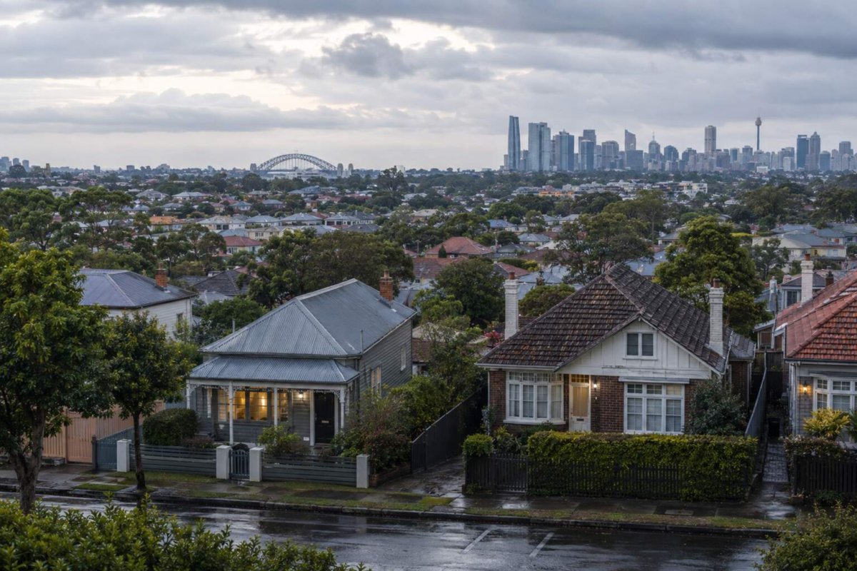 Sydney Property Market: Indexes Clash on August Price Drop