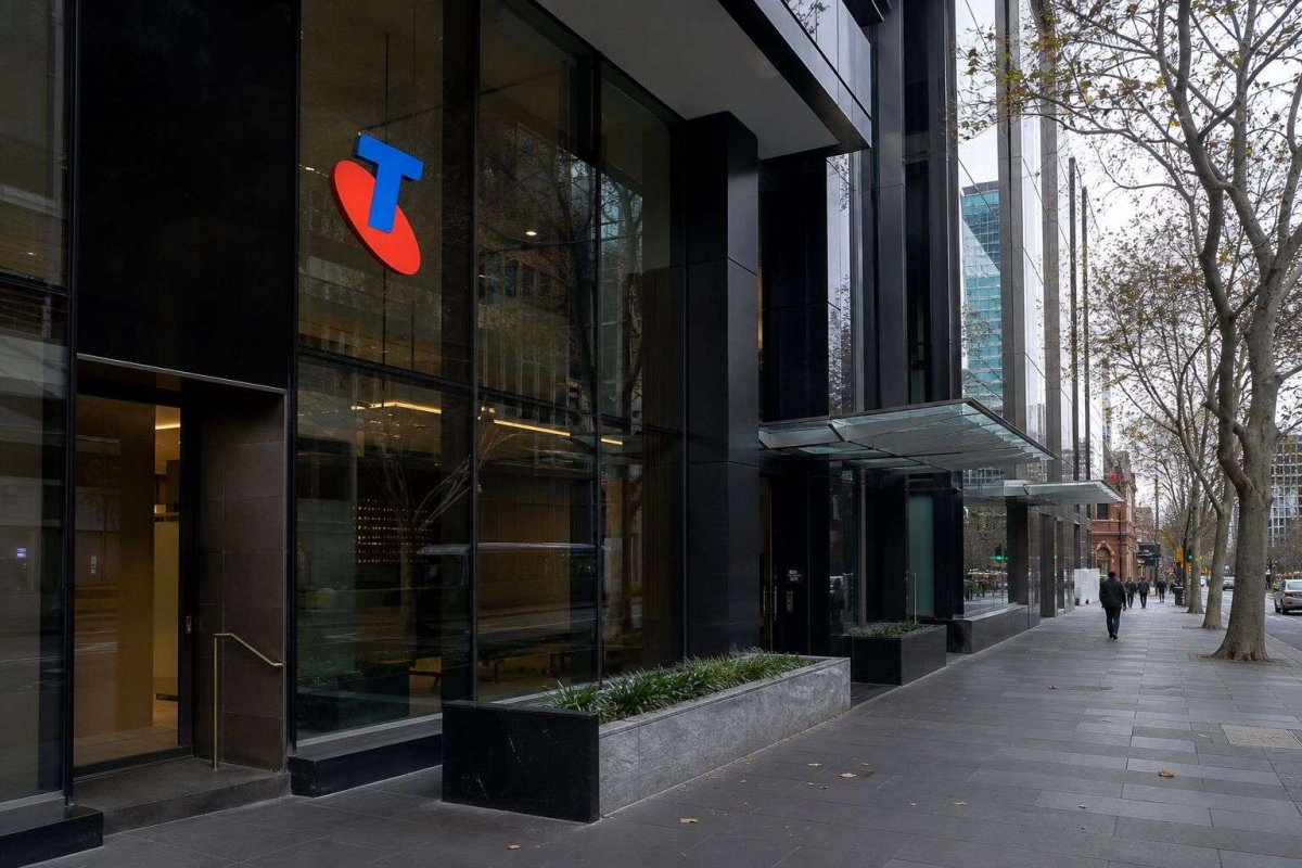 Telstra Shares Climb 1.9% as Network Review Findings Ease Investor Worries