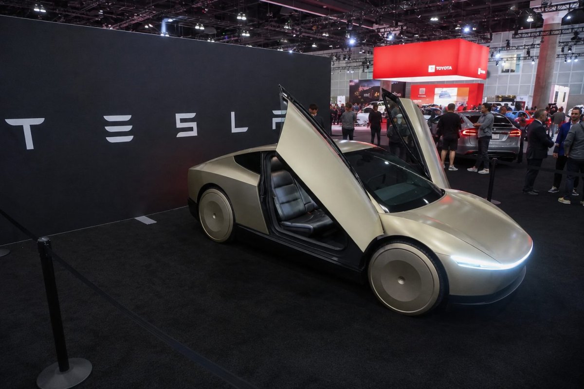 Tesla Shares Tumble as Robotaxi Service Faces Hurdles and Market Pressures Mount