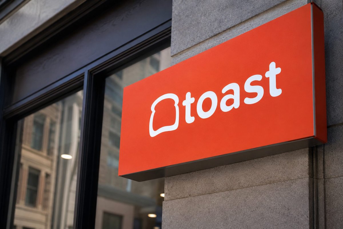 Toast Shares Slide 15% Despite Q1 Revenue Surge and Upgraded 2026 EBITDA Outlook