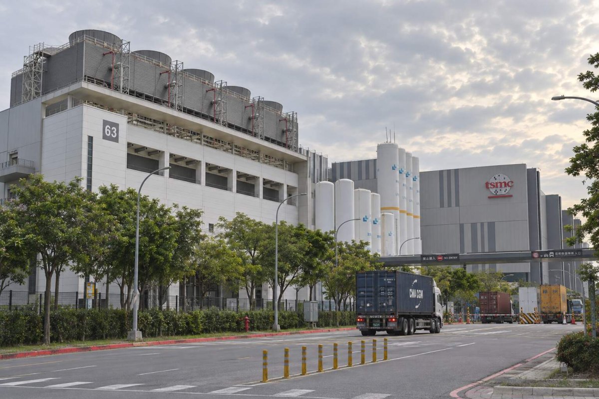 TSMC ADRs Climb Ahead of August Sales Data; Key NT$480B Threshold in Focus