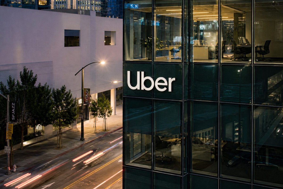 Uber Expands Robotaxi Operations with Hertz Deal, Shifts Strategy Ahead of Earnings