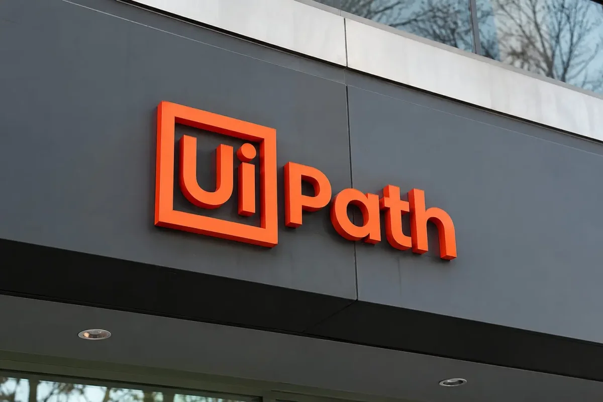 UiPath Edges Up as ARR Growth Concerns Persist
