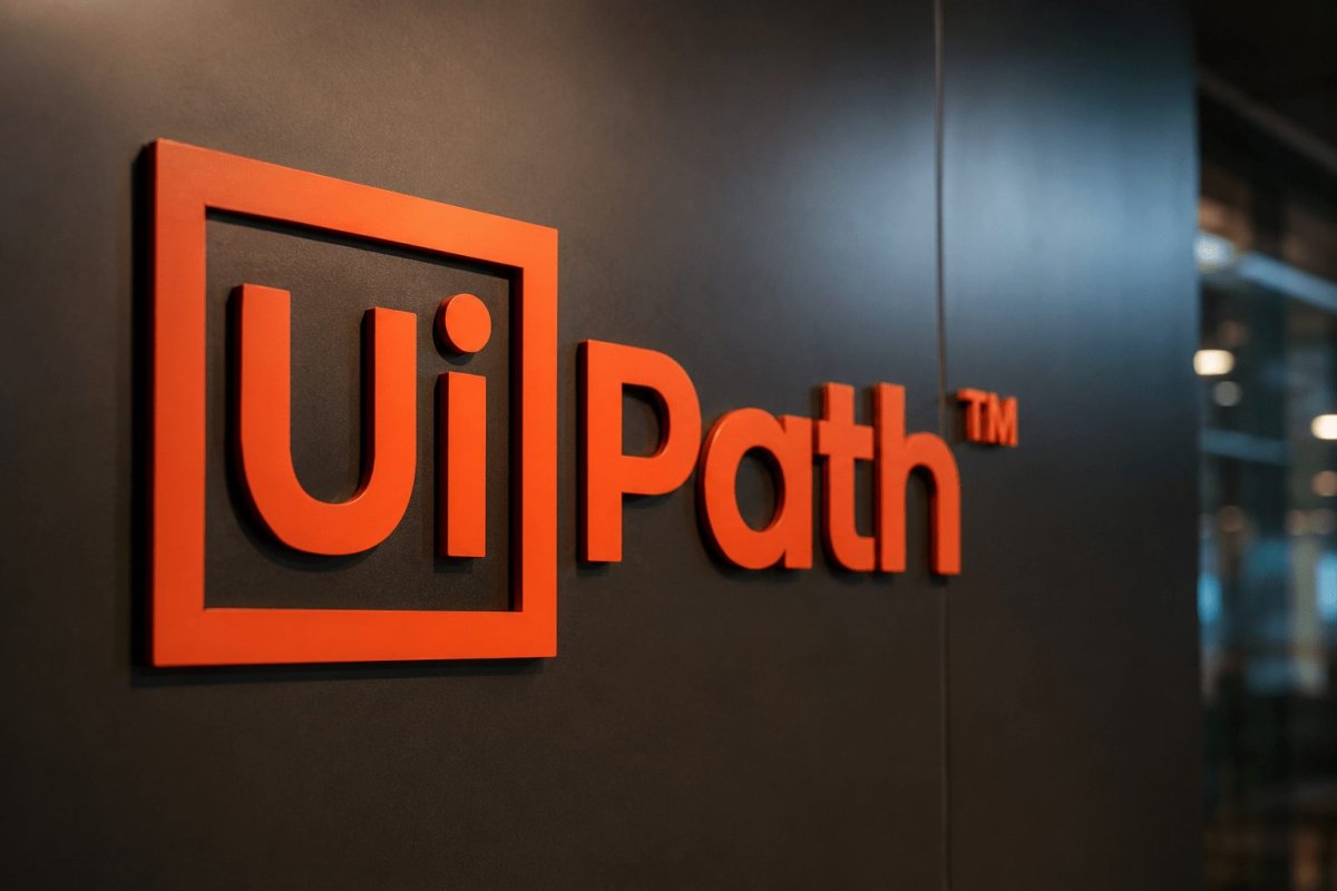UiPath Shares Slide as AI Agent Launch Fails to Calm Earnings Jitters