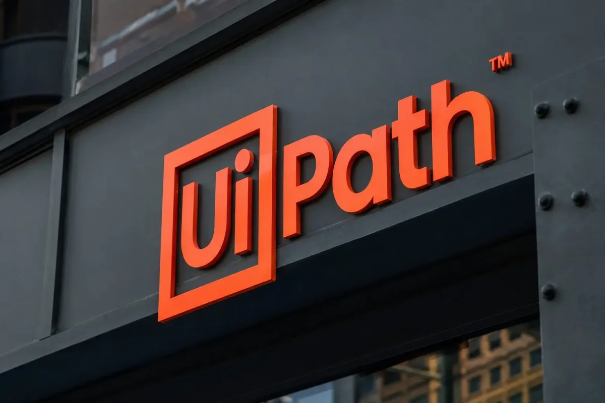 UiPath Stock Slides Despite Maestro Case Launch Amid Tech Rout