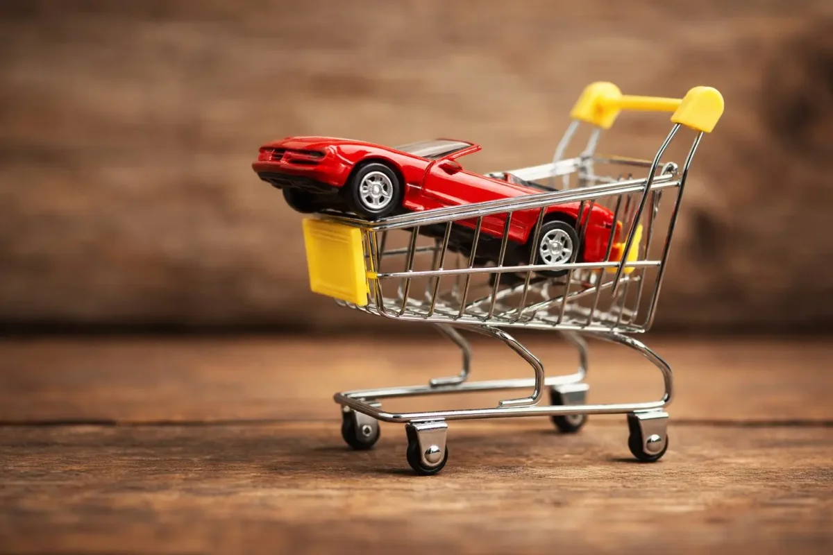 UK Auto Market Hits 22-Year February High, But EV Adoption Lags Mandate