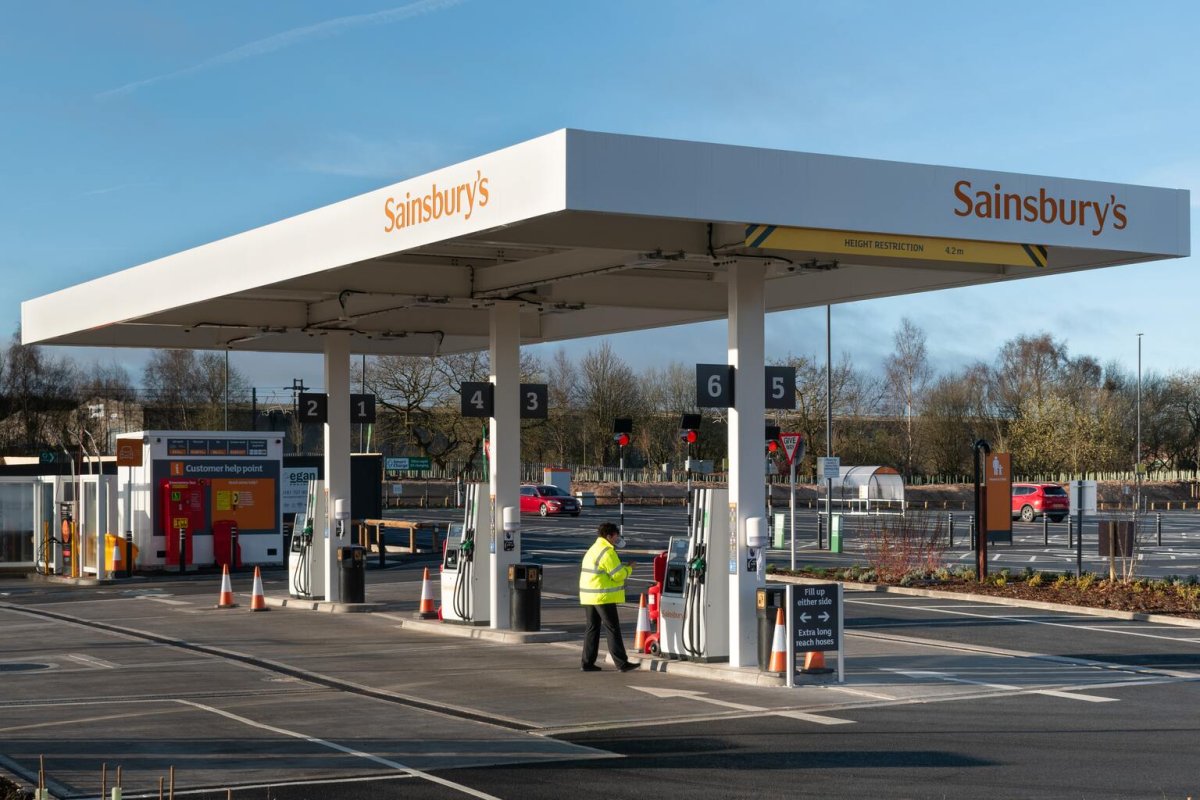 UK Diesel Hits Fresh Peak at 199.18p, Nearing £2 Mark