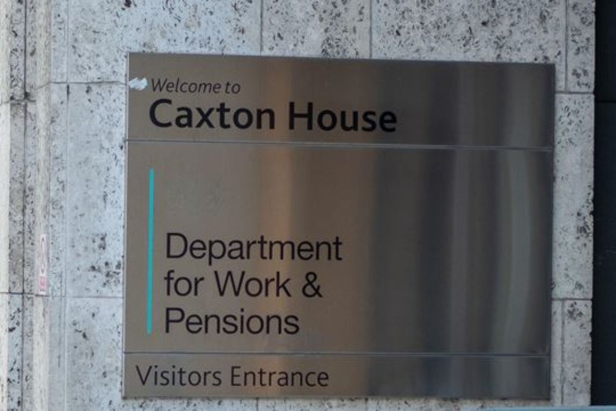 UK State Pension Set for £9.40 Weekly Boost as Earnings Growth Hits 3.9%