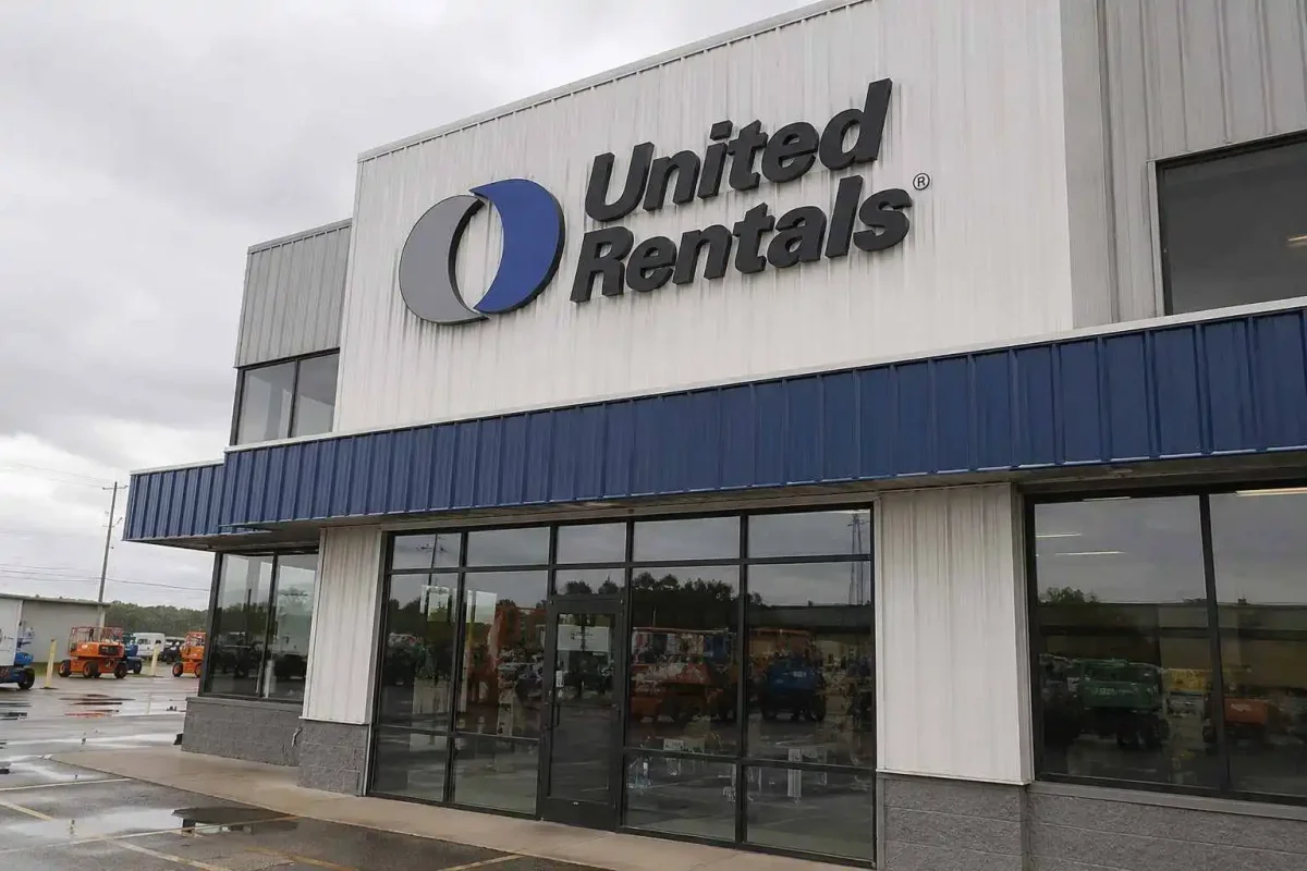 United Rentals Soars on Record Q2, Lifts Full-Year Outlook
