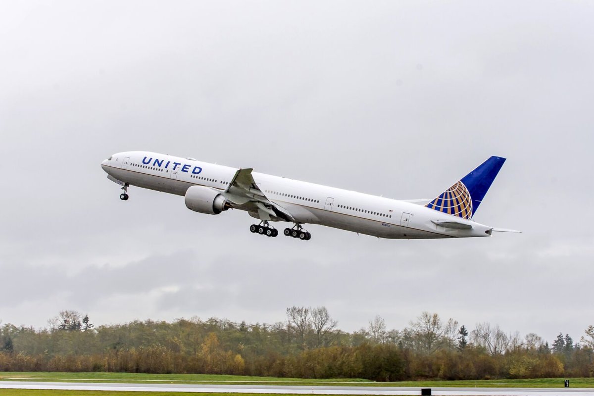 United's Dubai Suspension Lingers, But Fuel Costs Pose Bigger Test for UAL