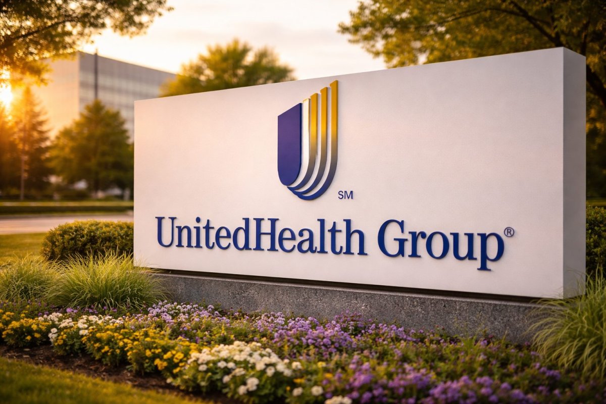 UnitedHealth Shares Drop Ahead of Q1 Report, Sector Under Pressure