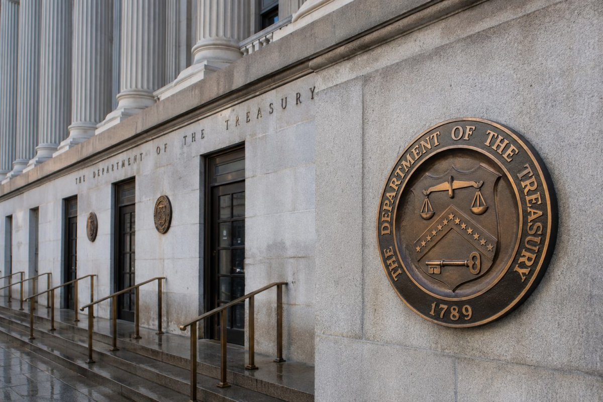 US National Debt Hits $40T as 20-Year Auction Yields 5.2%
