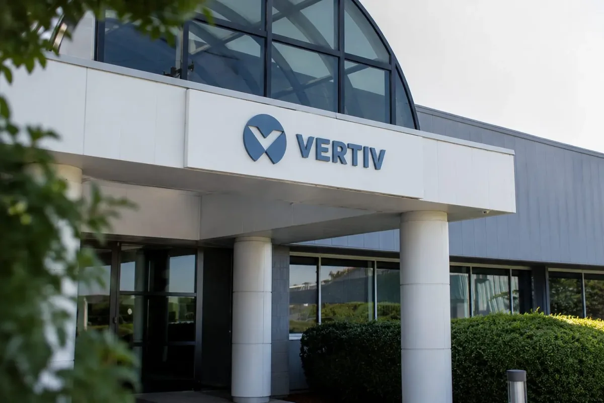 Vertiv Nears Record Highs on AI Cooling Demand and Strategic Moves
