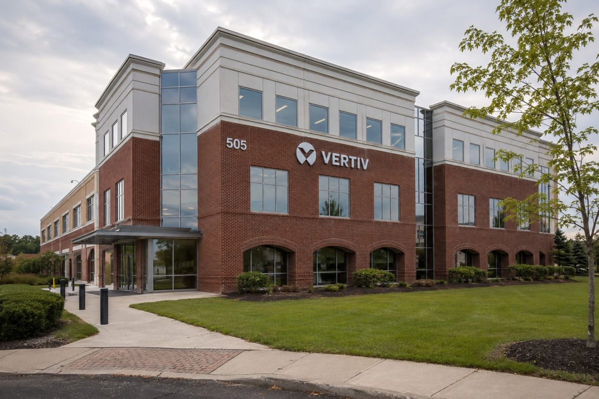 Vertiv's $12.3B Slide Tests AI Valuation as Yields Surge