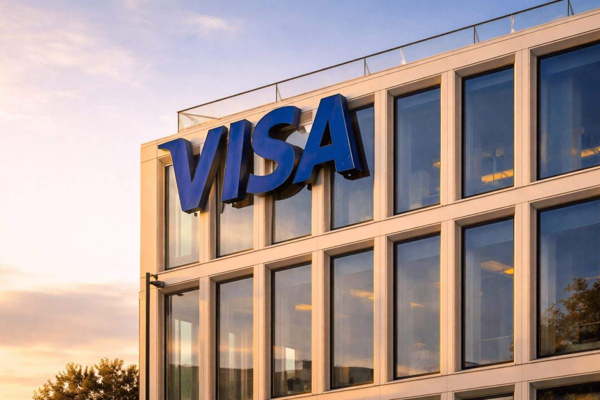 Visa Tops AI Maturity Index, Shares Gain Amid Market Slump