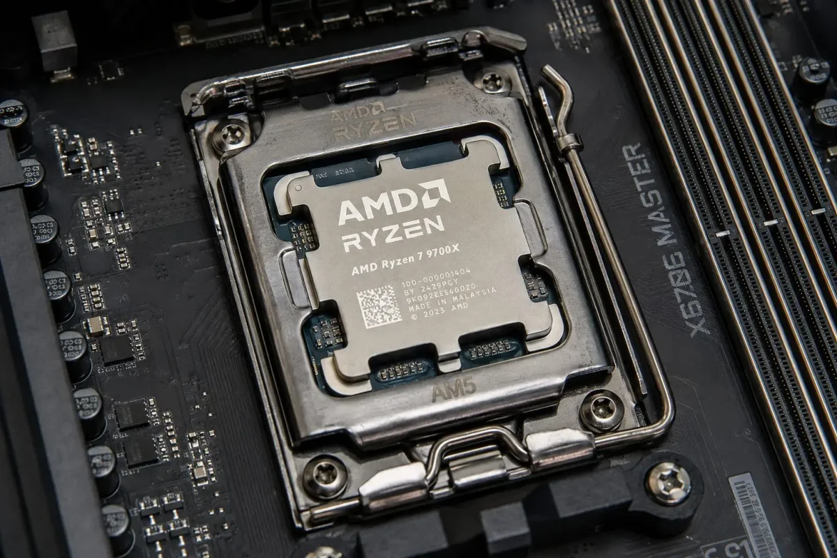 VTI Rises 2% as AI Rally Broadens Beyond AMD