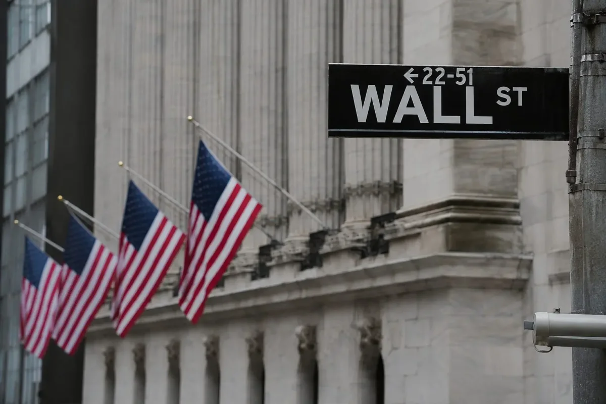 Wall Street Hits New Peaks as Tech Surge Overrides Inflation Jitters