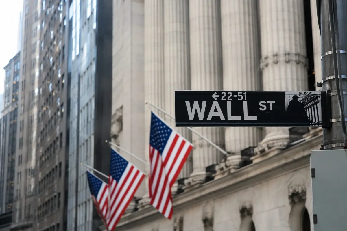 Wall Street Kicks Off August with Modest Gains Ahead of Jobs Report