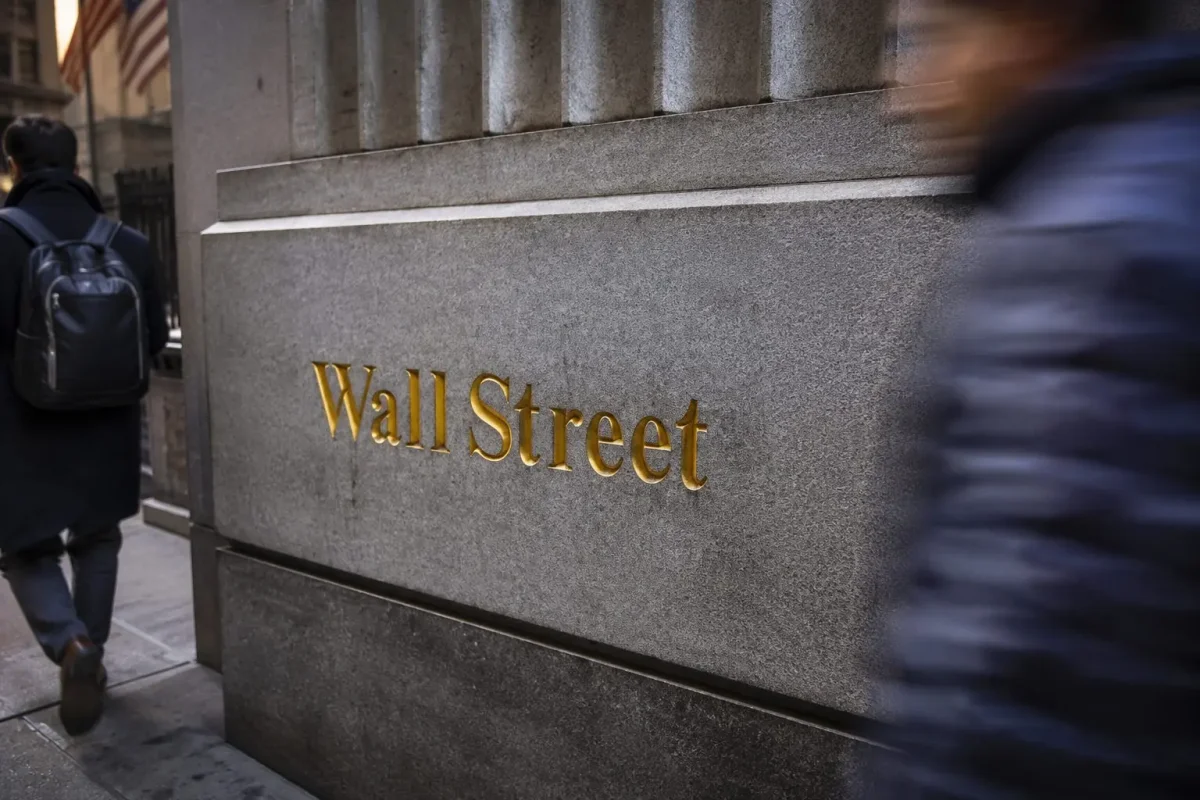 Wall Street Rally Faces Jobs Test as Fed and AI Earnings Loom