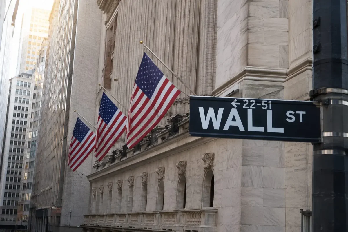 Wall Street Suffers Steep Losses as Fed Holds Rates Steady