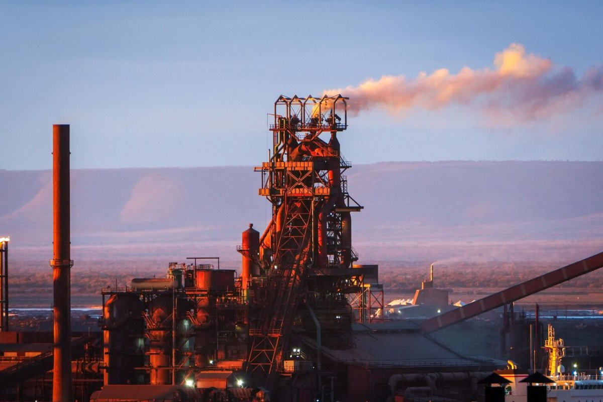 Whyalla Steelworks Ends Blast Furnace Revival, 500 Jobs Cut Amid Sale