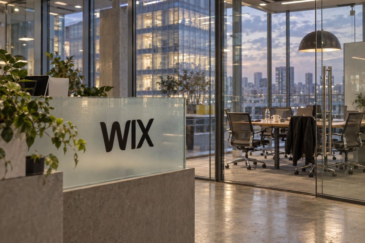 Wix Shares Slide 17.7% in Four Days as AI Strategy Faces Market Scrutiny
