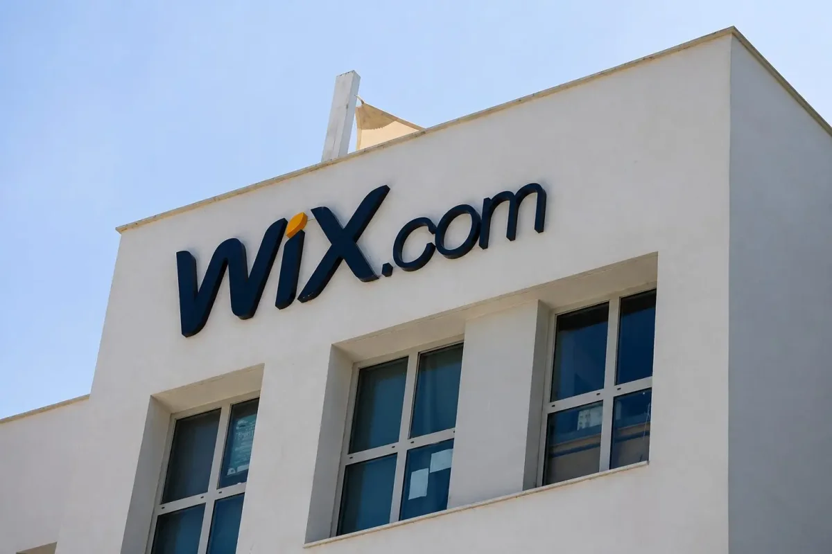 Wix Shares Tumble 27% on Q1 Earnings Miss and AI Investment Concerns