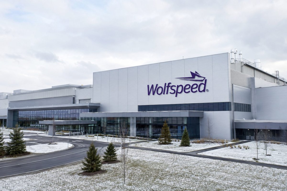 Wolfspeed Stock Tumbles 9% as Q4 Losses Widen Despite AI Surge