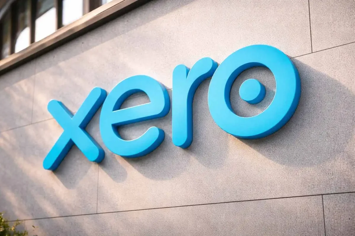 Xero Shares Dip Amid Tech Selloff; AI Costs and Rate Outlook in Focus