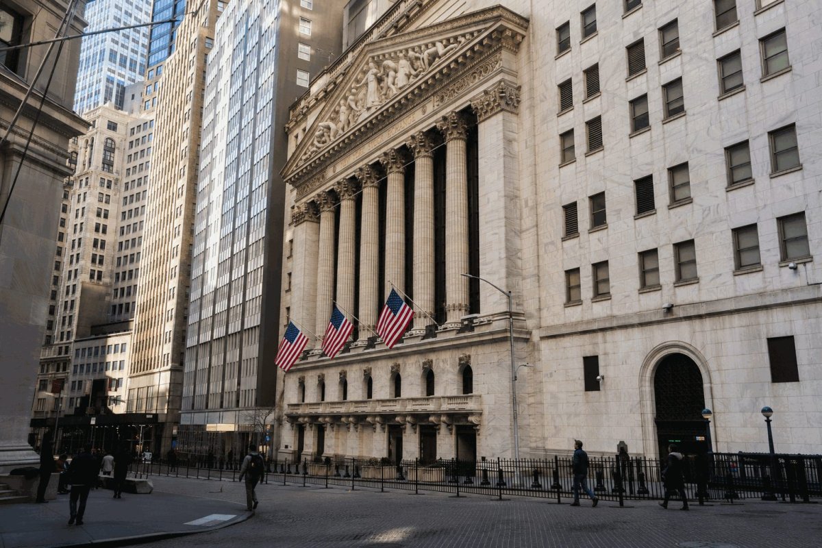 XLV Retreats from Record as Mid-Sized Health Care Names Lag