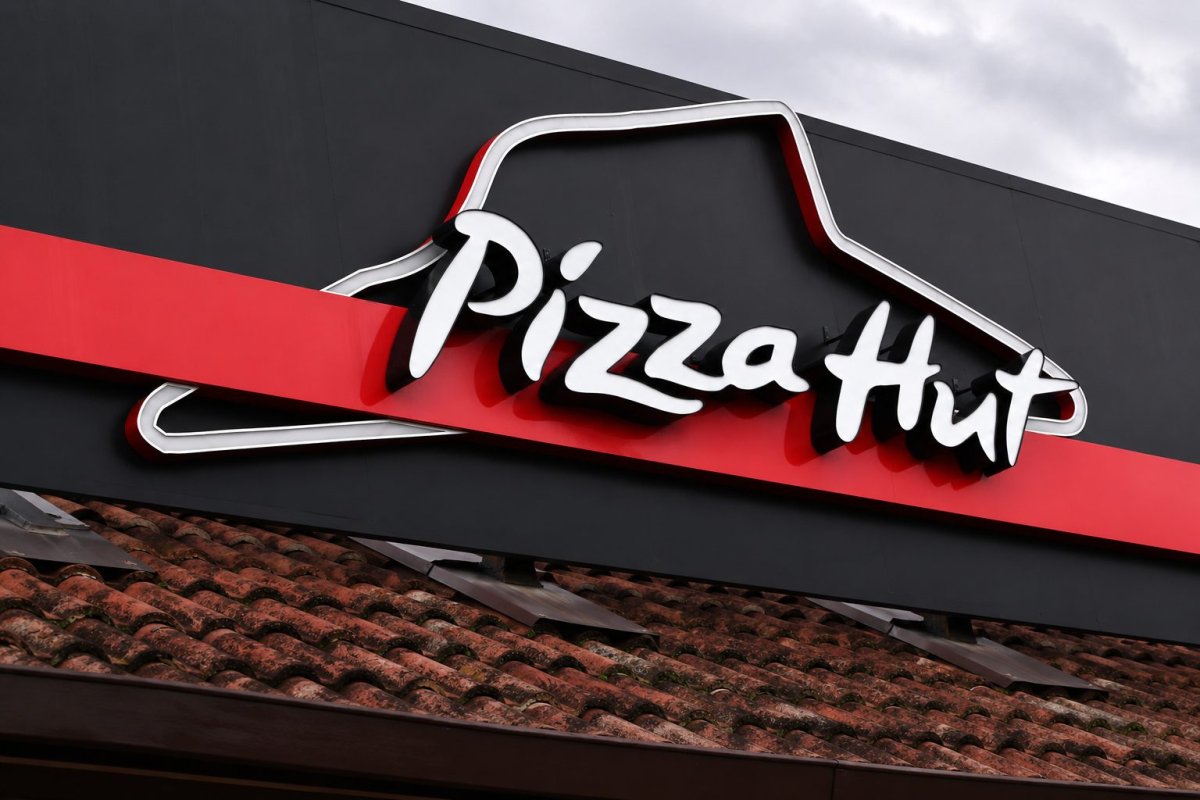 Yum Brands Sells Pizza Hut in $2.7B Deal to Streamline Portfolio