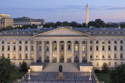 10-Year Treasury Yield Holds Above 5% Ahead of $183B Auction