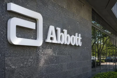 Abbott Q2 Beats Estimates, Lifts EPS Outlook; Sales Growth Target Looms