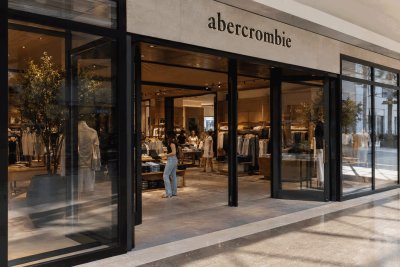 Abercrombie Soars 36% on $500M Buyback, Record Sales