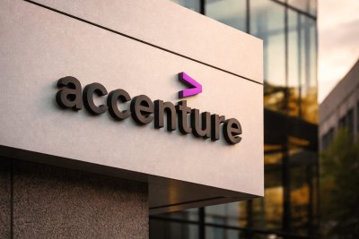 Accenture Shares Slide on CEO Stock Sale and $1.4B Contract Challenge
