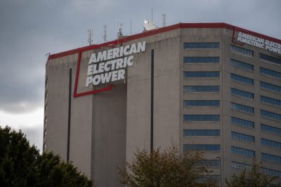 AEP Stock Sale Nears $3B as Data Centers Drive Utility Expansion