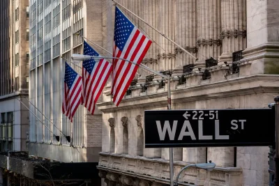 AI Rally Cools: Chip Rout Erases $1.3 Trillion as Jobs Data Spurs Rate Jitters