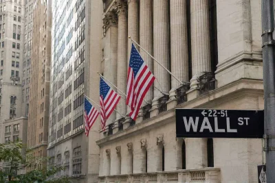 AI Rally Stalls as Surging Oil and Yields Pressure Nasdaq