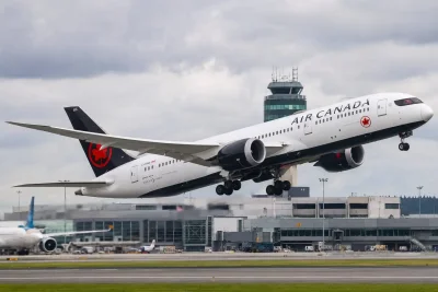 Air Canada Stock Rises on Oil Drop and Labor Deal Progress