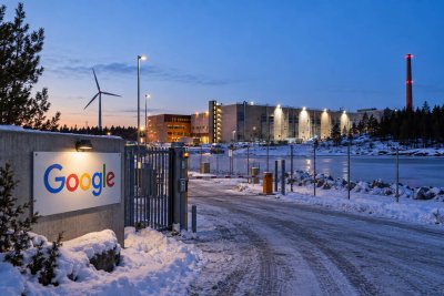 Alphabet's €13B Finland Bet Tests AI Spending vs Cash Flow