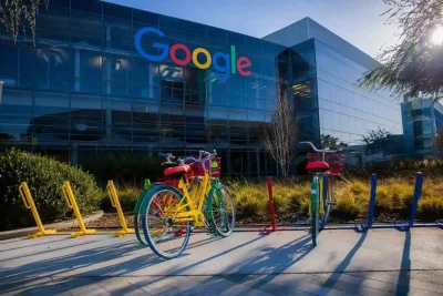 Alphabet Stock Falls Despite Cloud Surge as Wall Street Hits Records