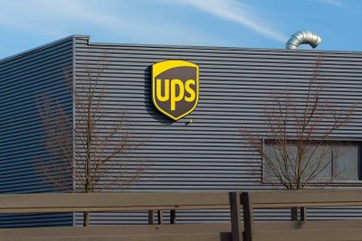 Amazon Logistics Expansion Sends UPS Shares Tumbling