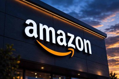 Amazon Shares Dip as Investors Weigh AI Costs Against Legal Wins