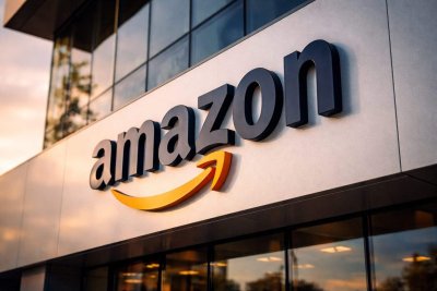 Amazon Shares Drop 5.6% on $200 Billion AI Spending Forecast