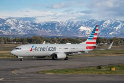 American Airlines Gains on Oil Price Drop; Q2 Earnings in Focus