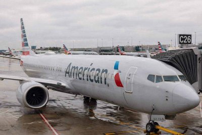 American Airlines Q1 Revenue Record, but $4B Fuel Cost Surge Hits 2026 Outlook