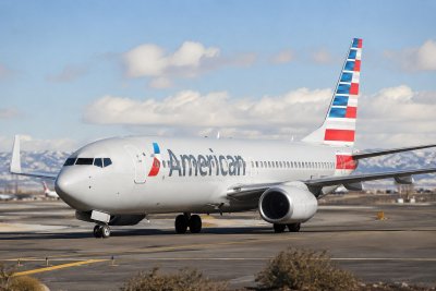 American Airlines Surges Past Analyst Targets as Fuel Costs Ease