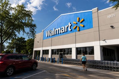 Analysts Boost Walmart Targets Ahead of Q1 Earnings Report