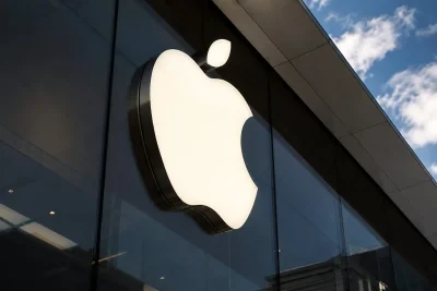 Apple's $250 Target from KeyBanc Suggests $955B Market Cap Gap